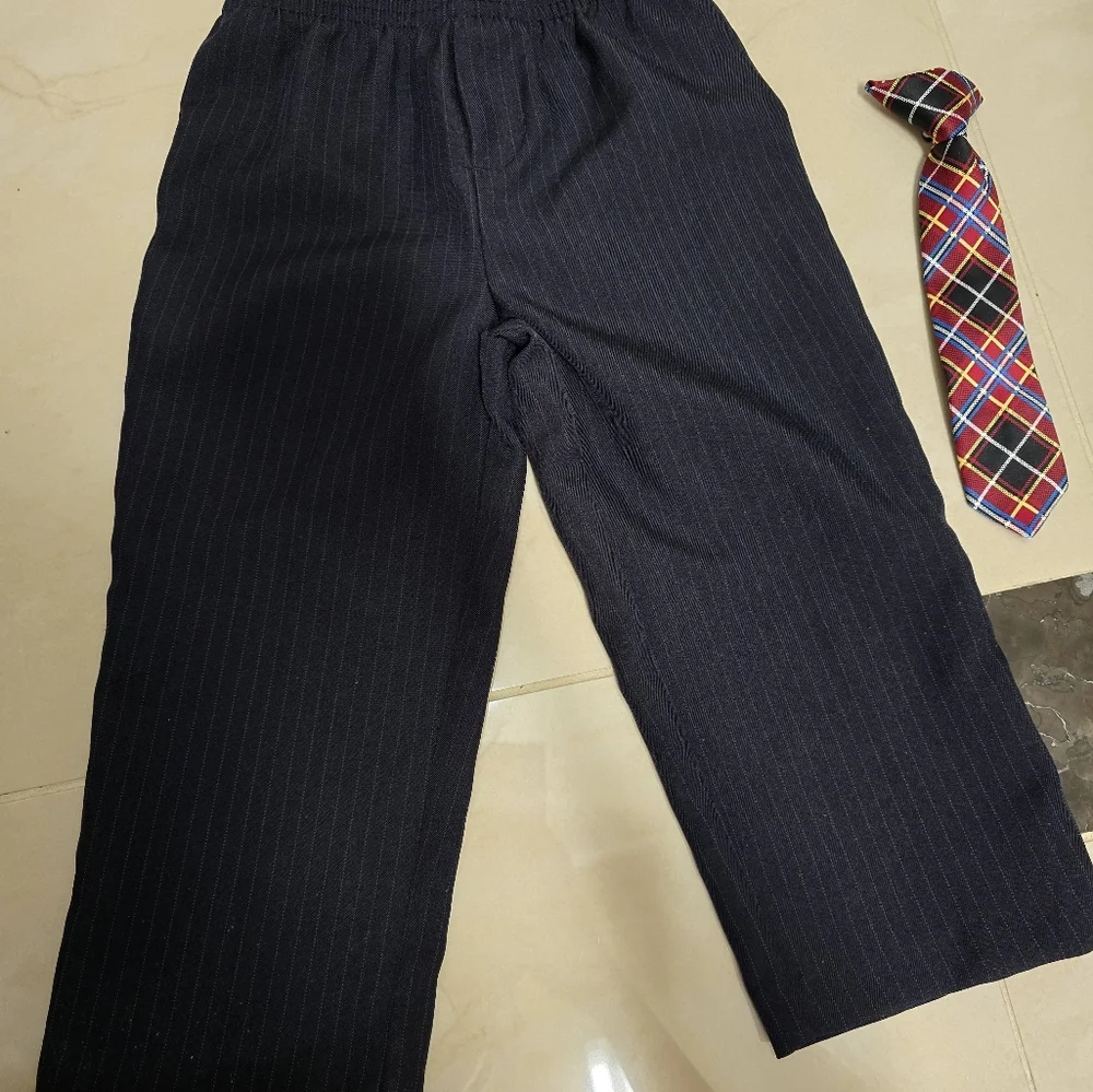 Nautica 4 Piece Set - Picture 5 of 9